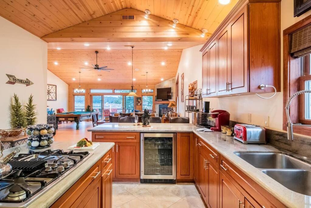 Lake Time Villa New Luxury With Hot Tub Big Bear Lake Eksteriør bilde